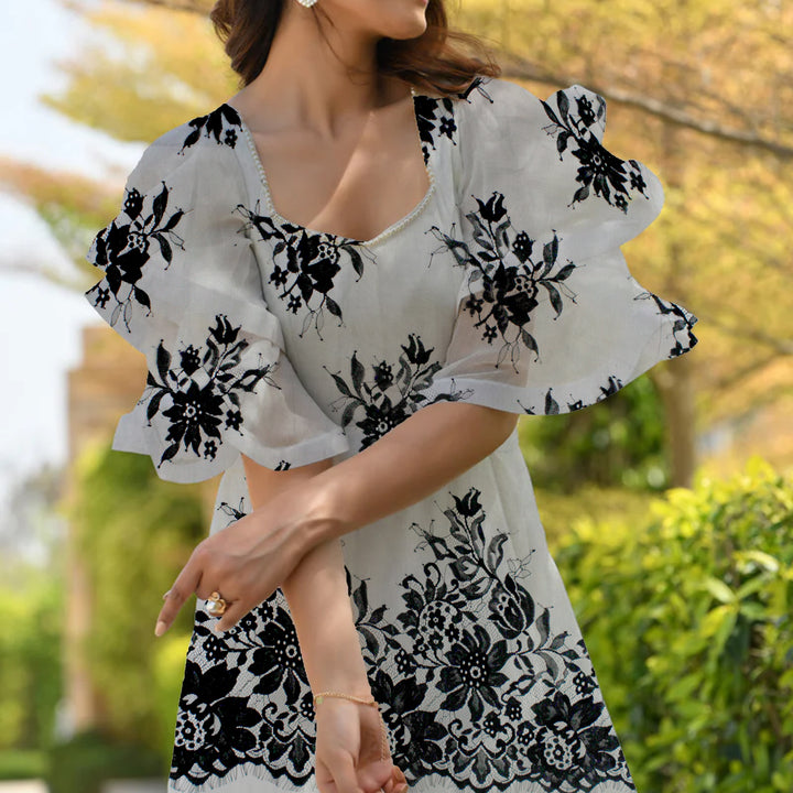 3 Meters Length & 60 Inches Width | Floral Scalloped Chantilly Lace Fabric