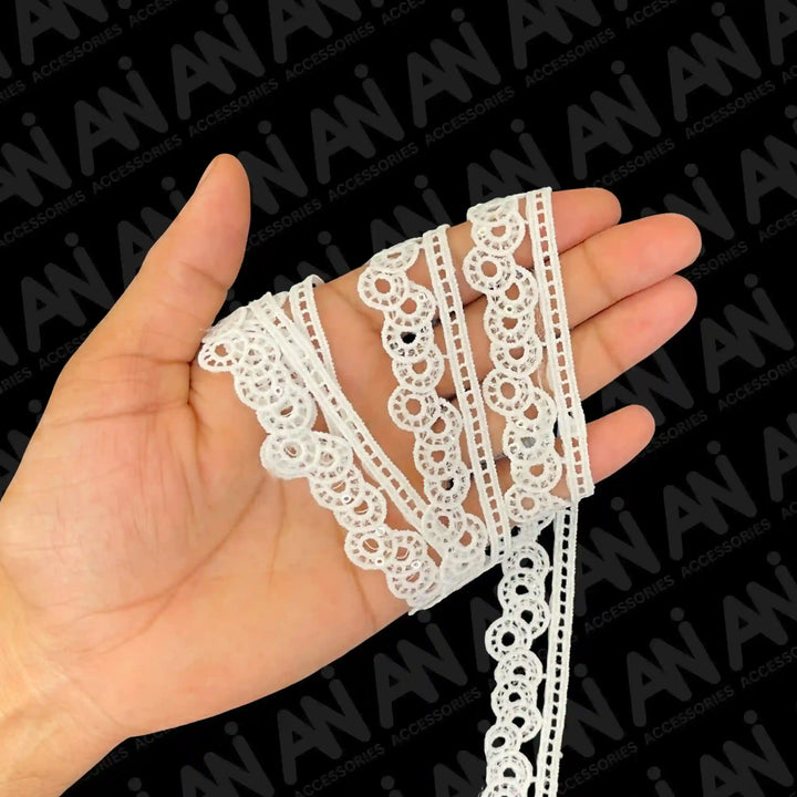 Scalloped Round Medallion Lace Trim | 2 meter