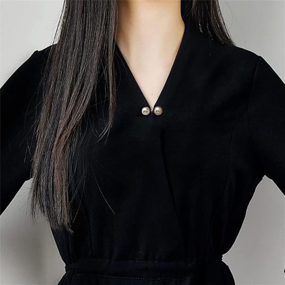 Metallic Piercing Anti exposure Brooch Set