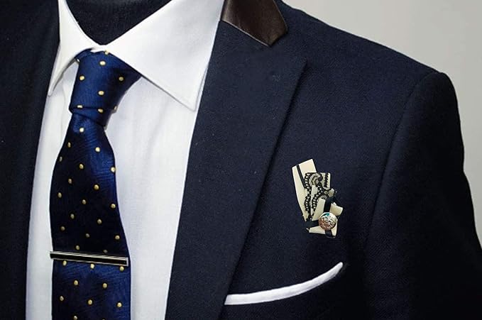 Ribbon Crest Brooch