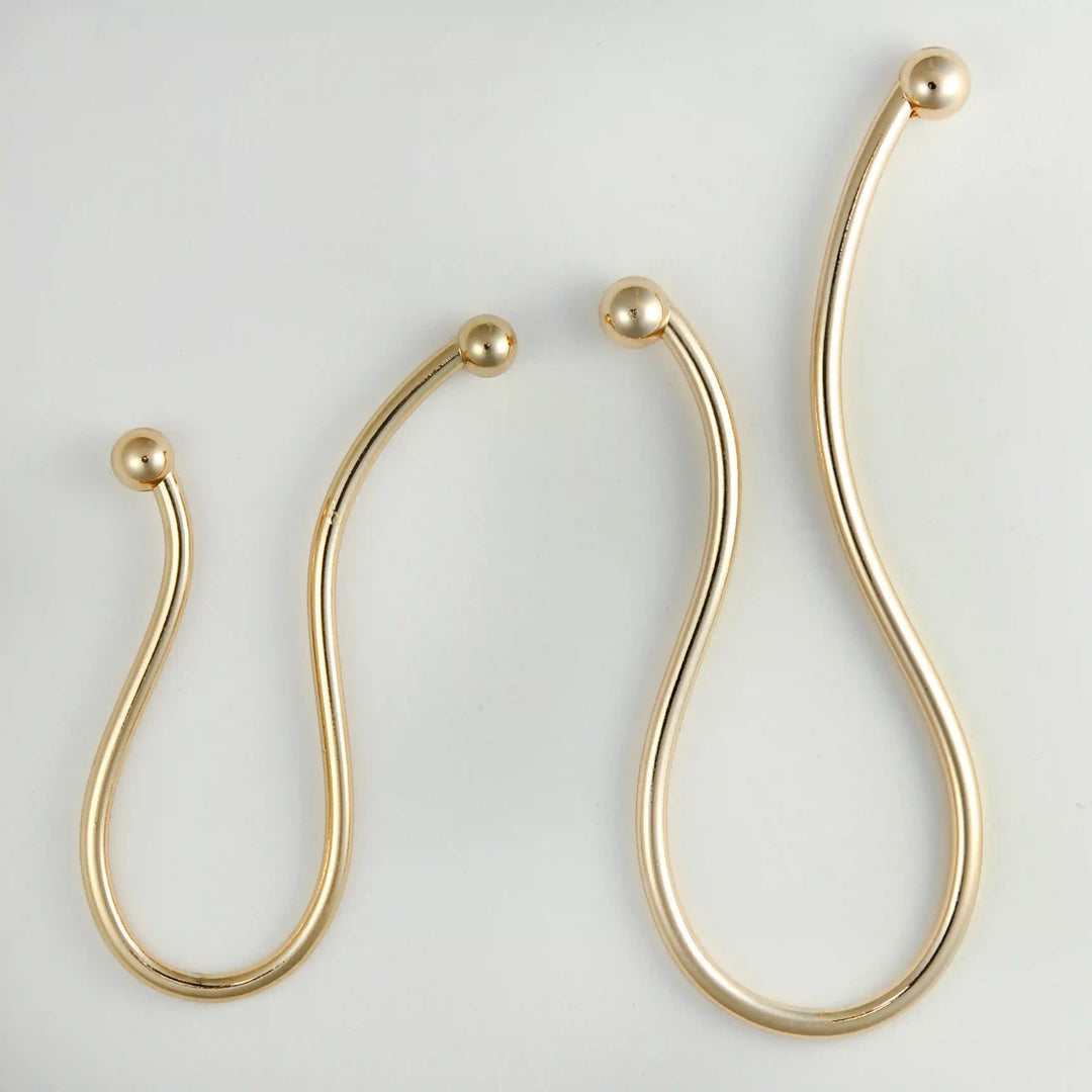 Ani Accessories Curve U Style Metal Buckle Zooming image of the buckle in the white background.