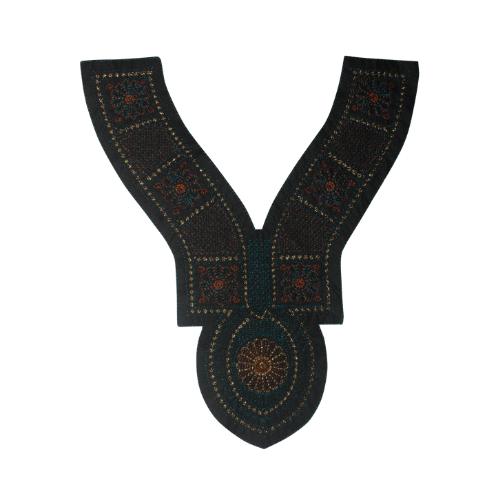 Dark Color Contrast V Shaped Sweetheart Neckline Yoke