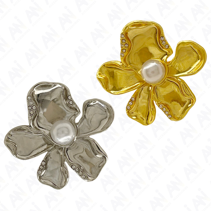 Floral Style Pearl Brooch