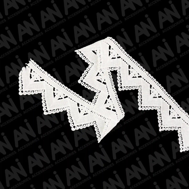 Point de France arrow lace Trim | 2 Meter