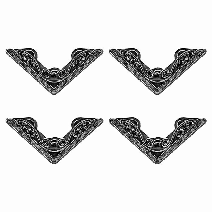 Stylish Golden Elegance Collar Tip