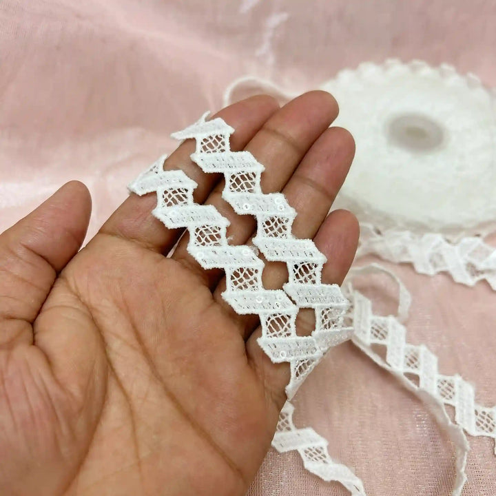 Zig Zag Sequins Lace | K-599