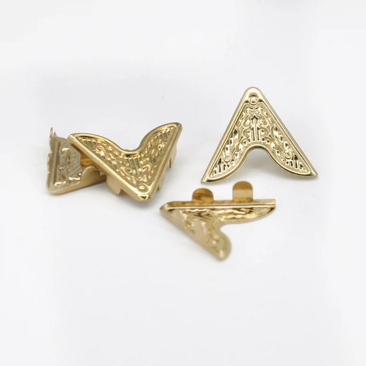 Gold V-Shaped Collar Tips