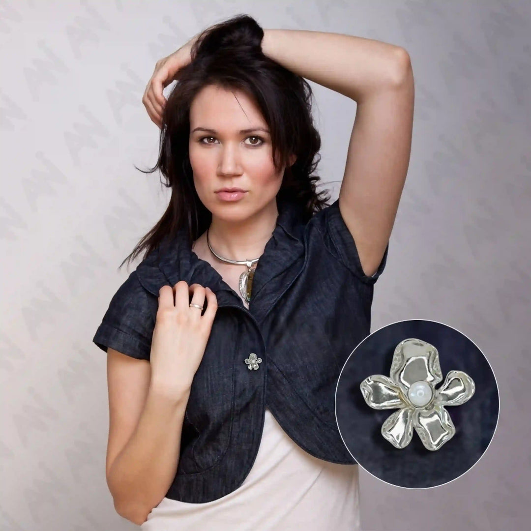 Floral Pearl Buttons