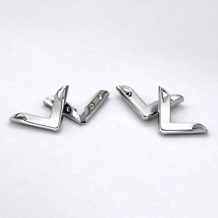 V-Shaped Open Design Collar Tip