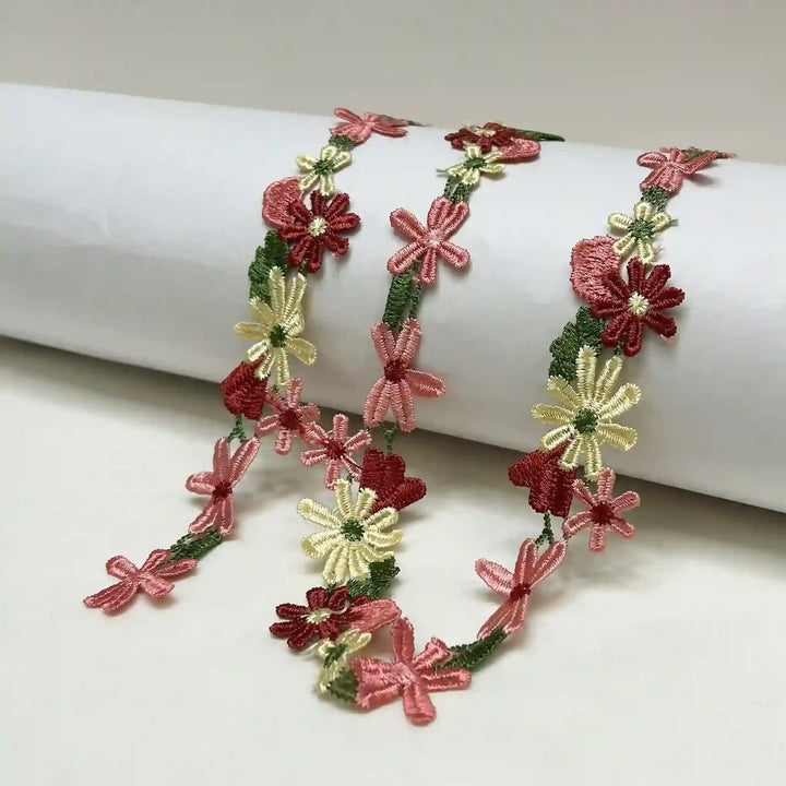 Floral Guipure Lace Trim or Daisy Chain Venice Lace.