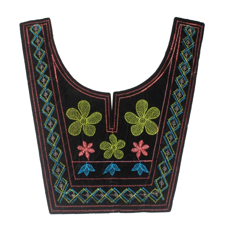 Aztec Elegance Style Neckline