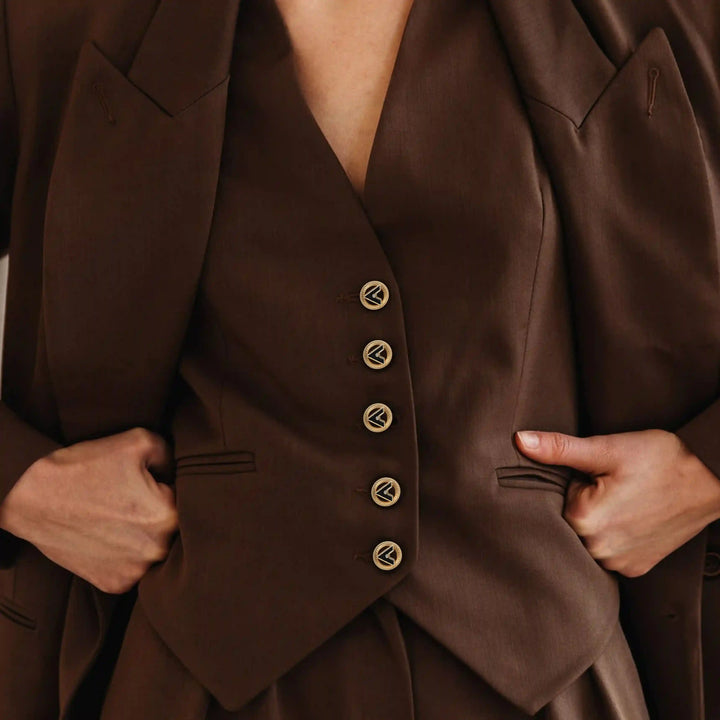 Letter V Metal Buttons | 18mm (28L), 20mm (31L) & 23mm (36L)