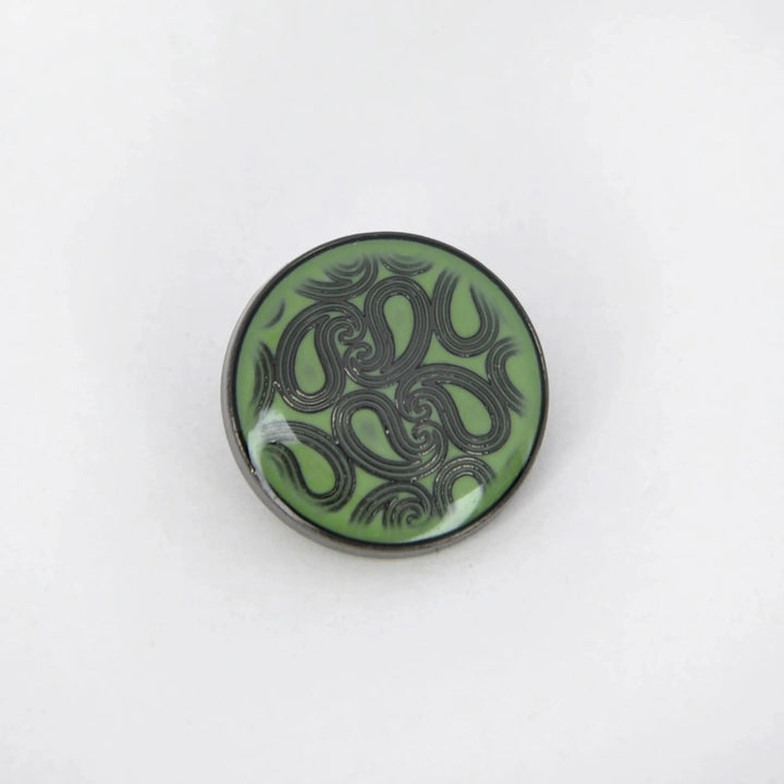 Golden Paisley Design with Shank Metal Button | 18mm(28L) & 20mm(32L)