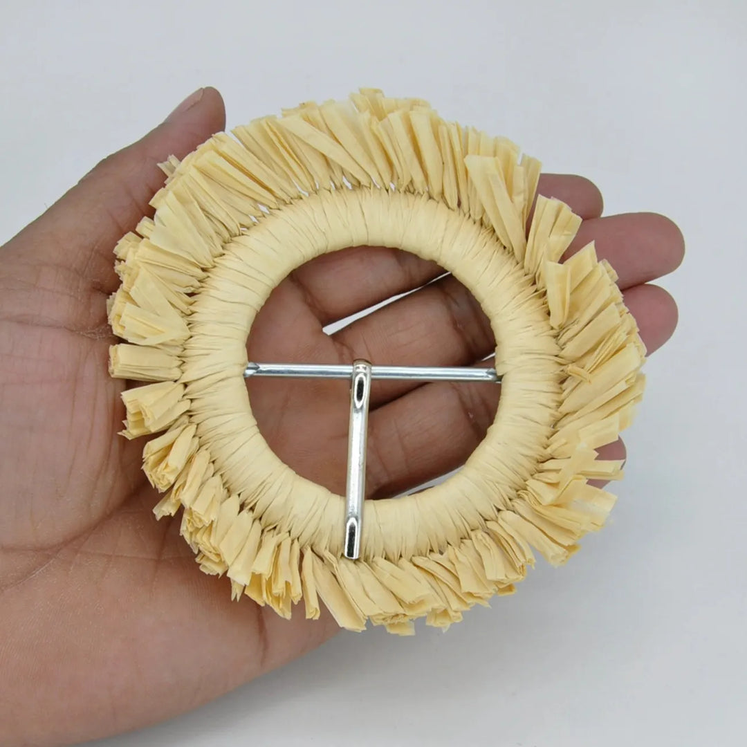 Cream Raffia Fringed Round Buckle | 4.1 inches (10.5cm)