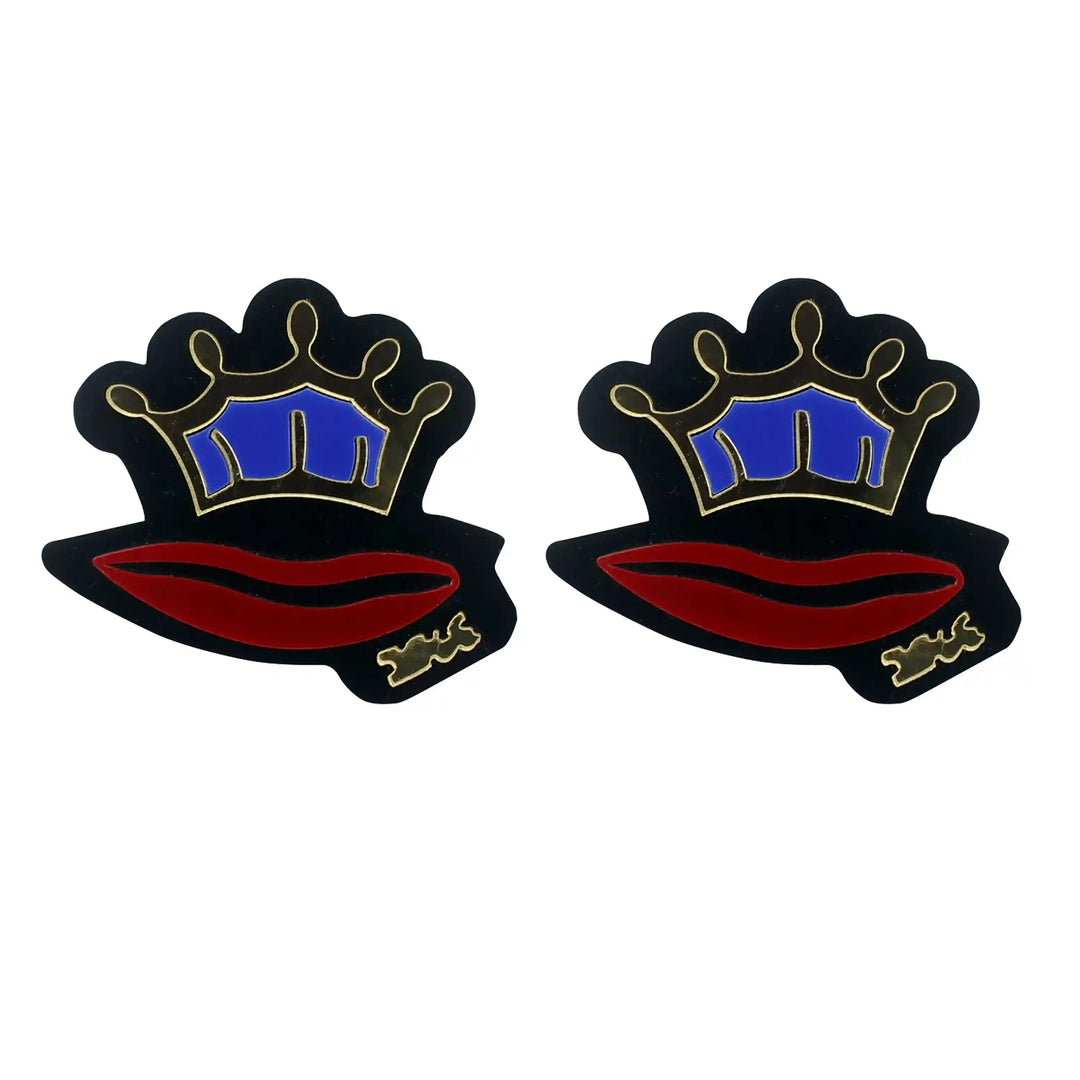 Kiss the Crown Brooch Pin