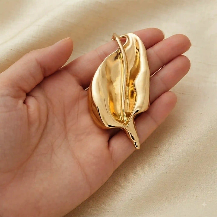 Leaf Style Metal Buckle