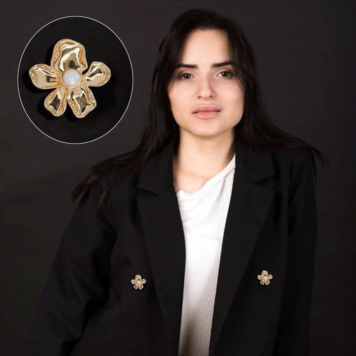 Floral Pearl Buttons