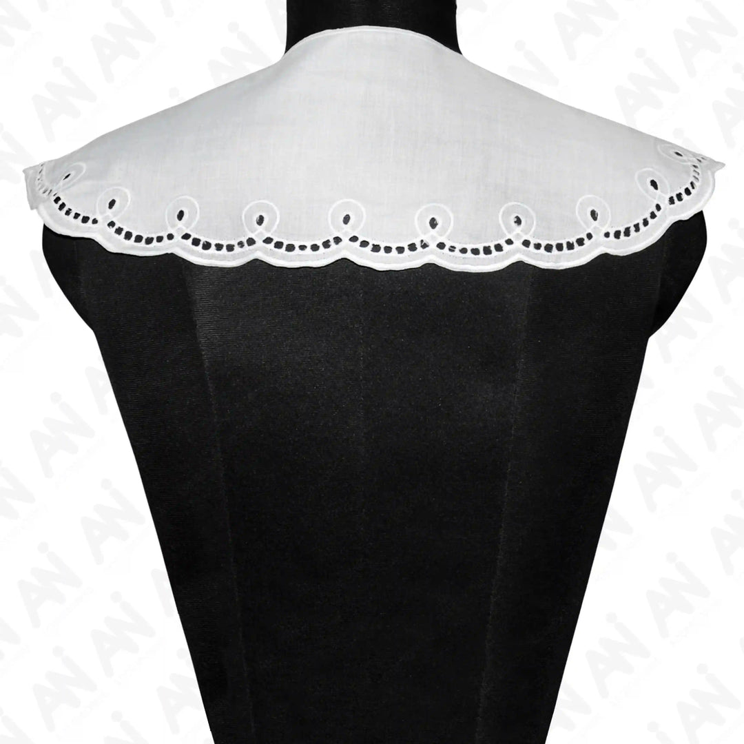 Broderie Neckline Anglaise Collar