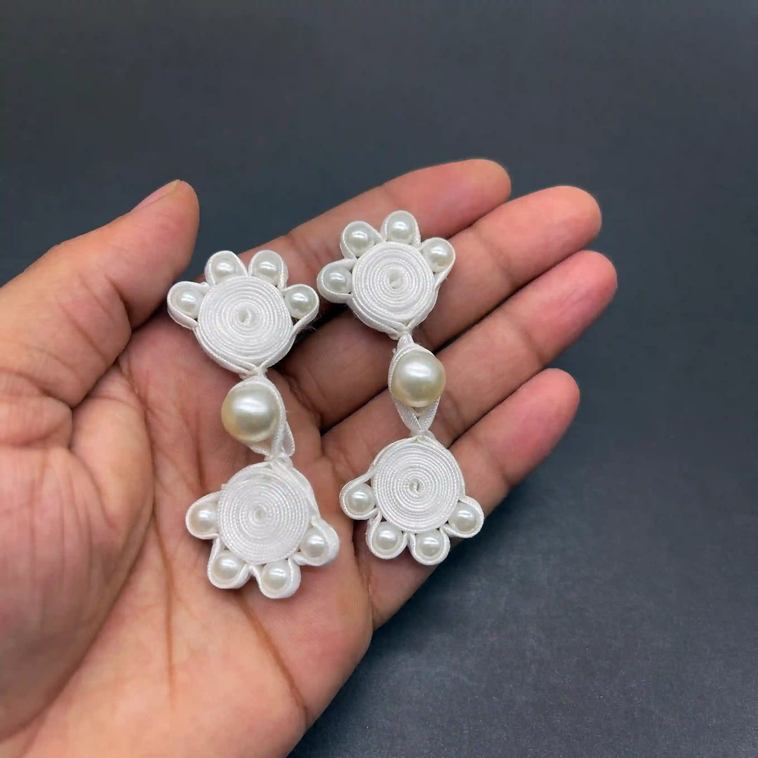 Bow Inspire Pearl Frog Closure Buttons