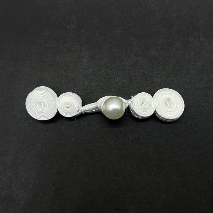 Pearl-Centered Spiral Frog Fastener