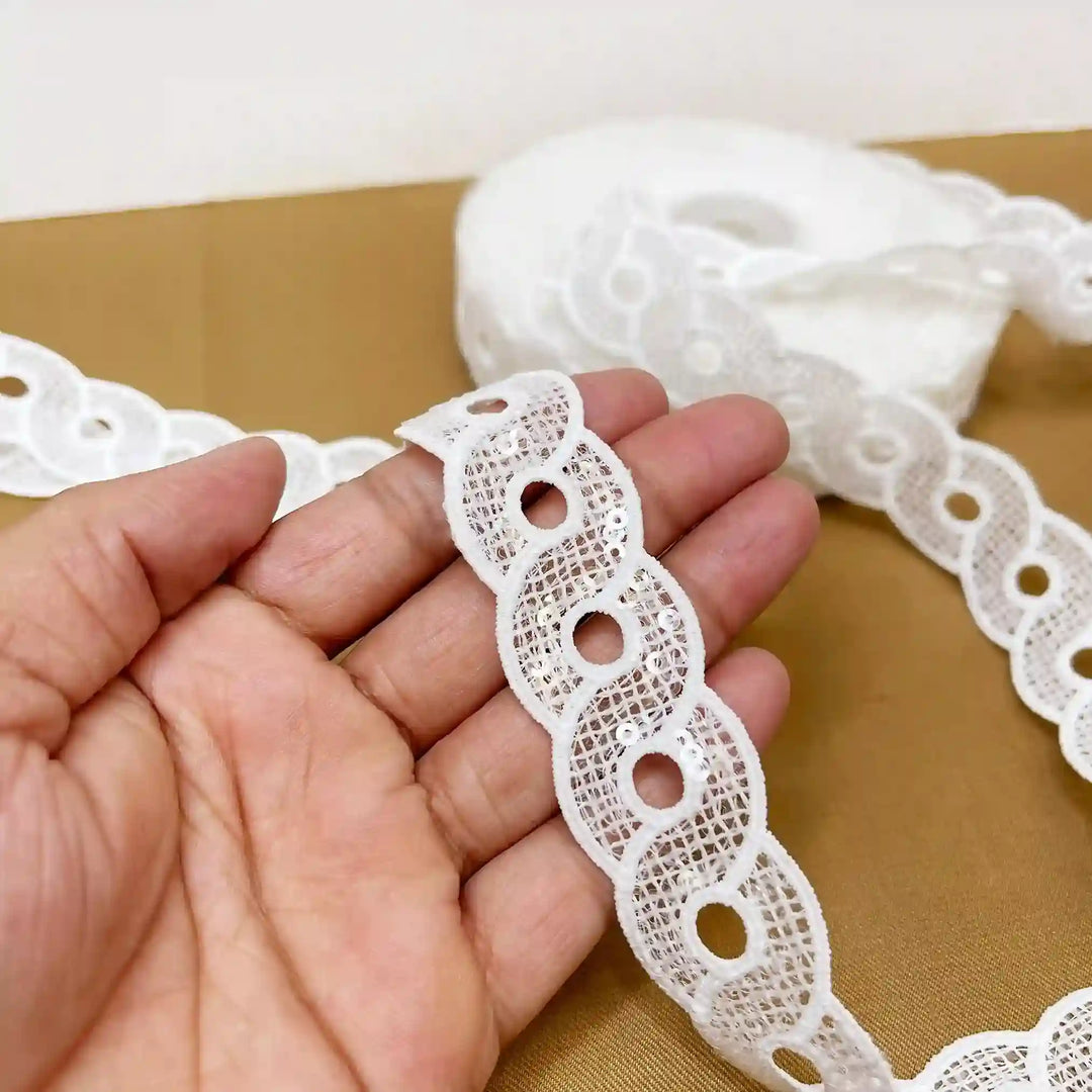 White Geometric Ring Border | SKU-K605