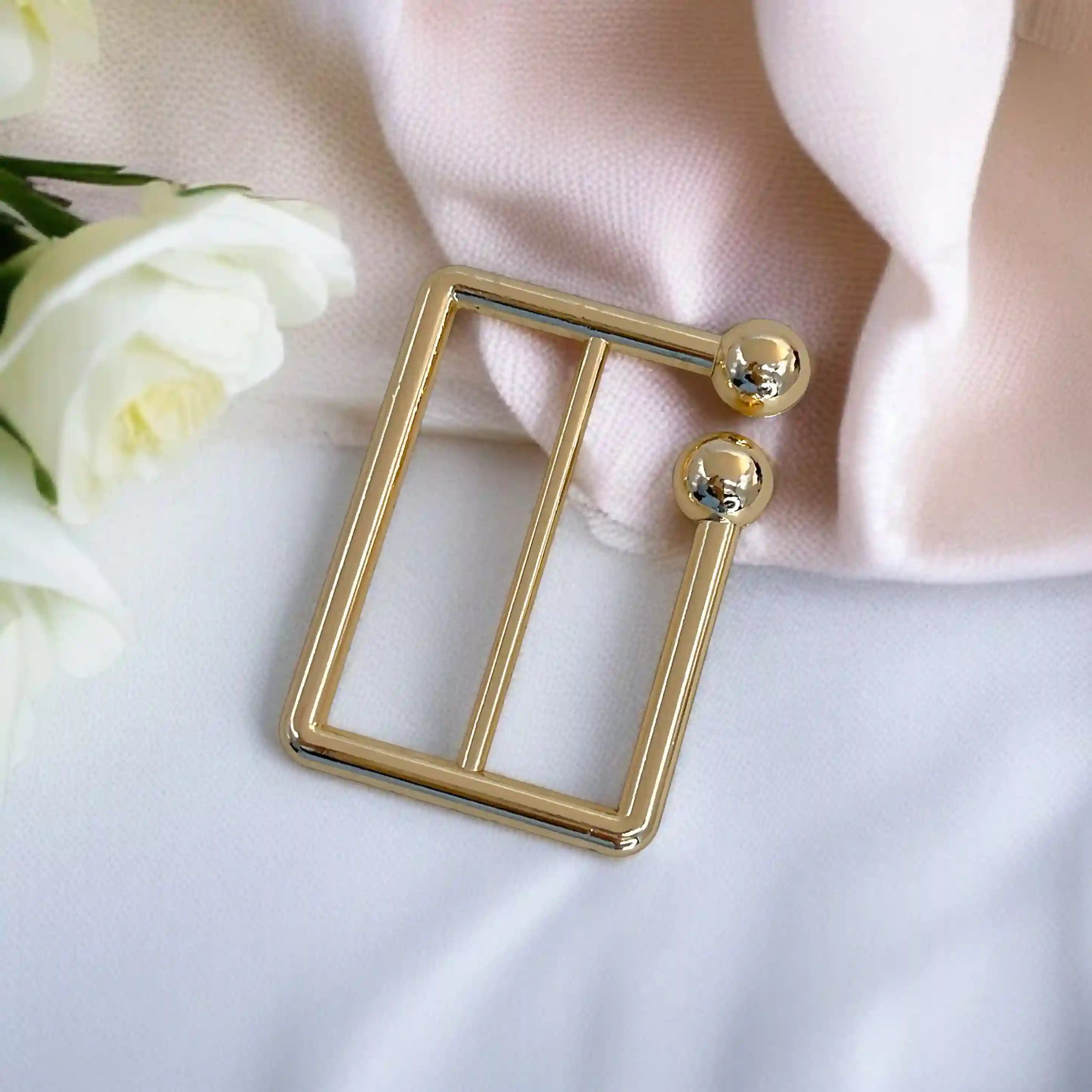 Double Ball Bar Buckle – Ani Accessories