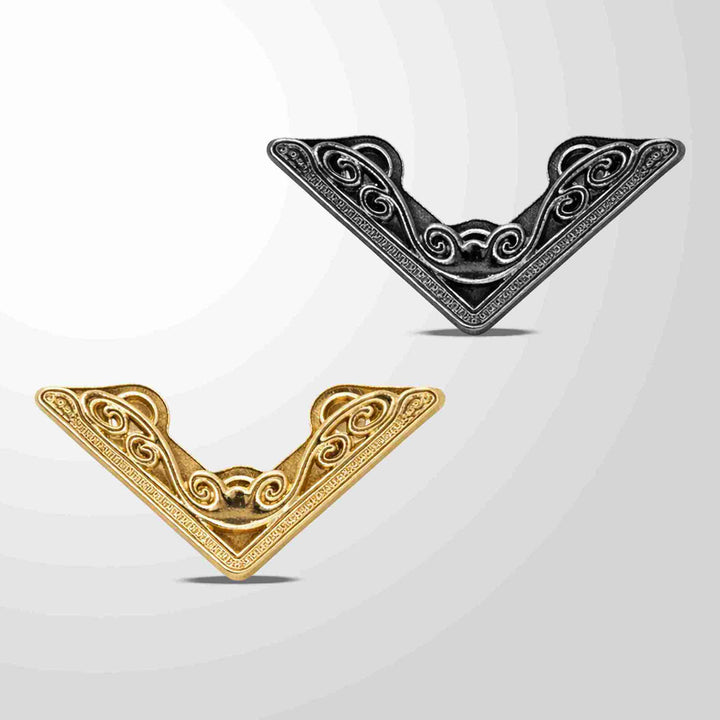 Stylish Golden Elegance Collar Tip