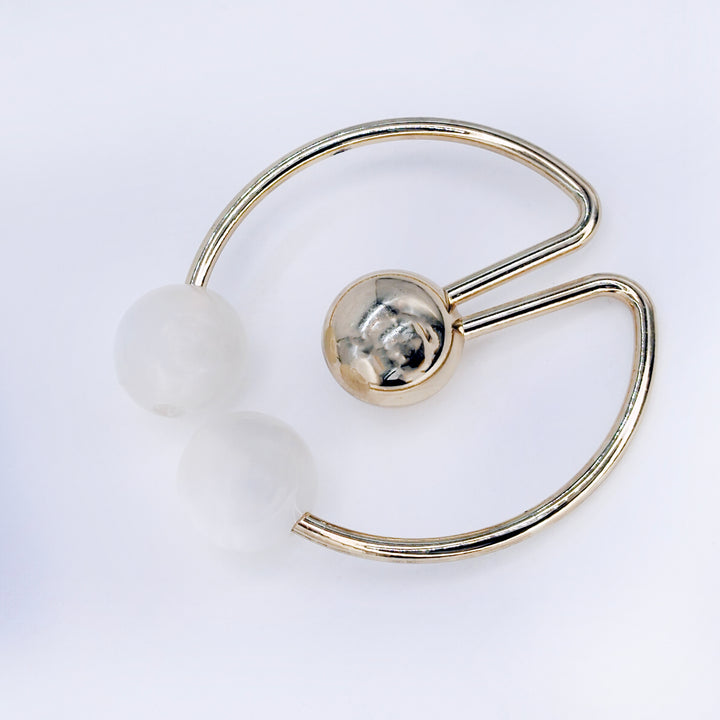 Dual Pearl With Circular Center Gold Ball Metal Buckle