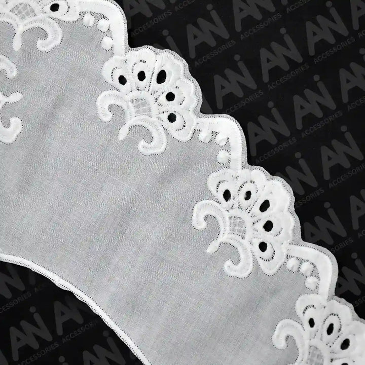 Peter Pan Cutwork Neck Collar