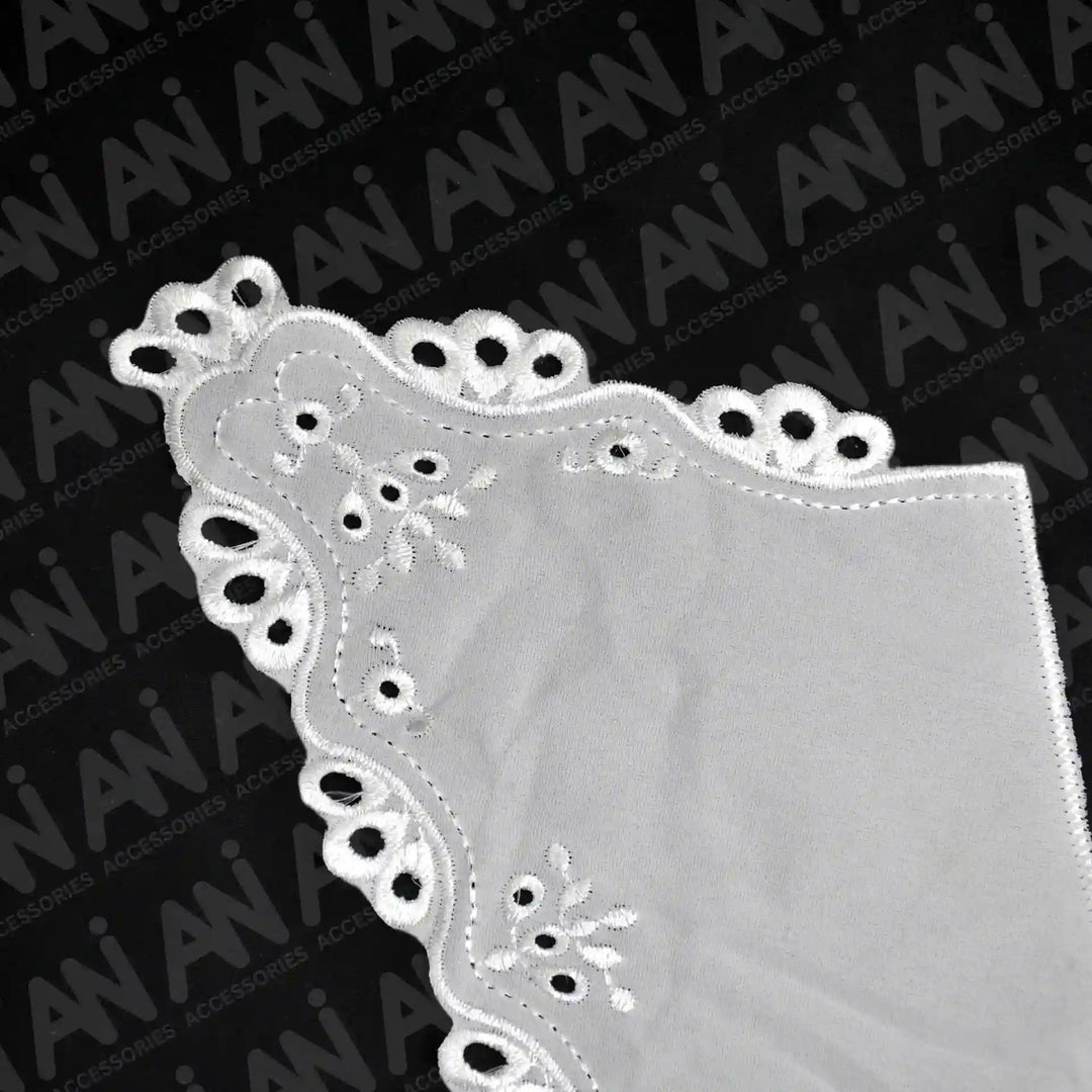 Broderie Anglaise V-Neck Trim