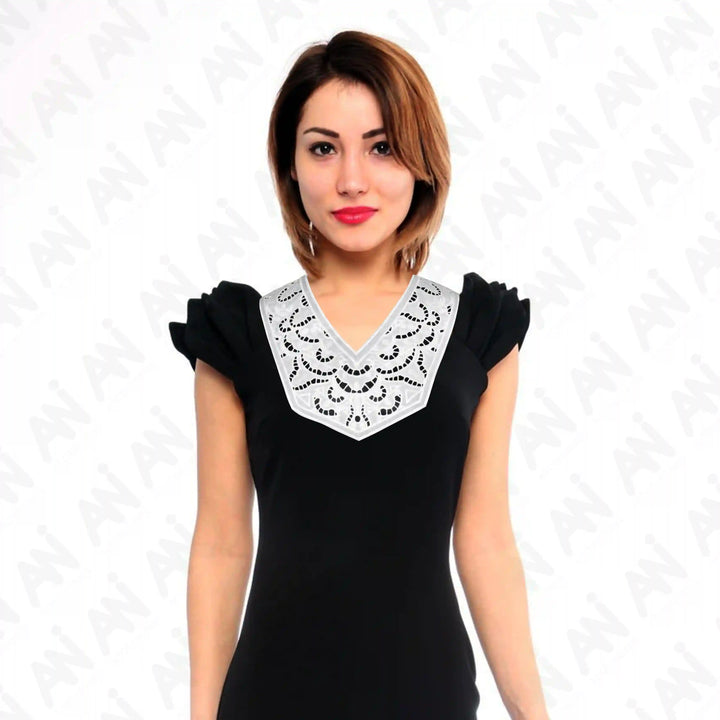 Cutwork Yoke Neck Collar