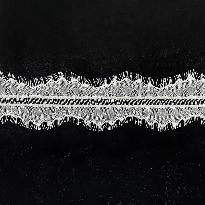 Modern Botanical Mesh Eyelash Edging