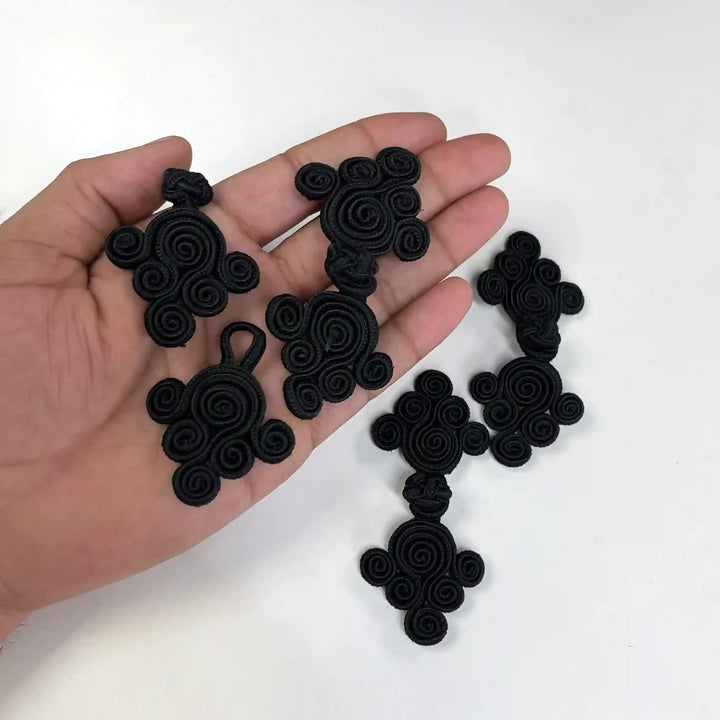 Intricate Floral Style Knot Button