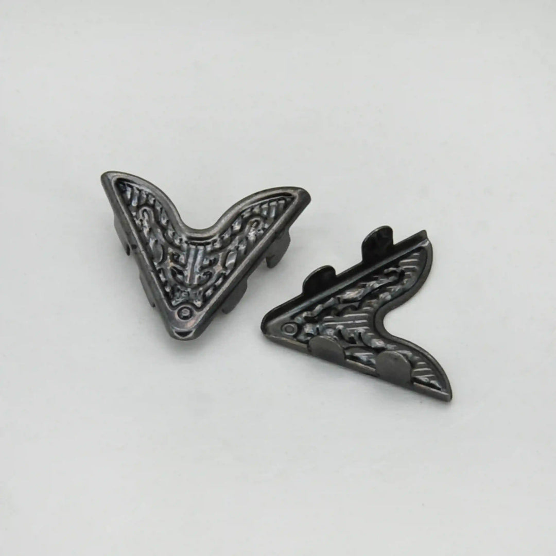 Engraved Western Filigree Collar Tip