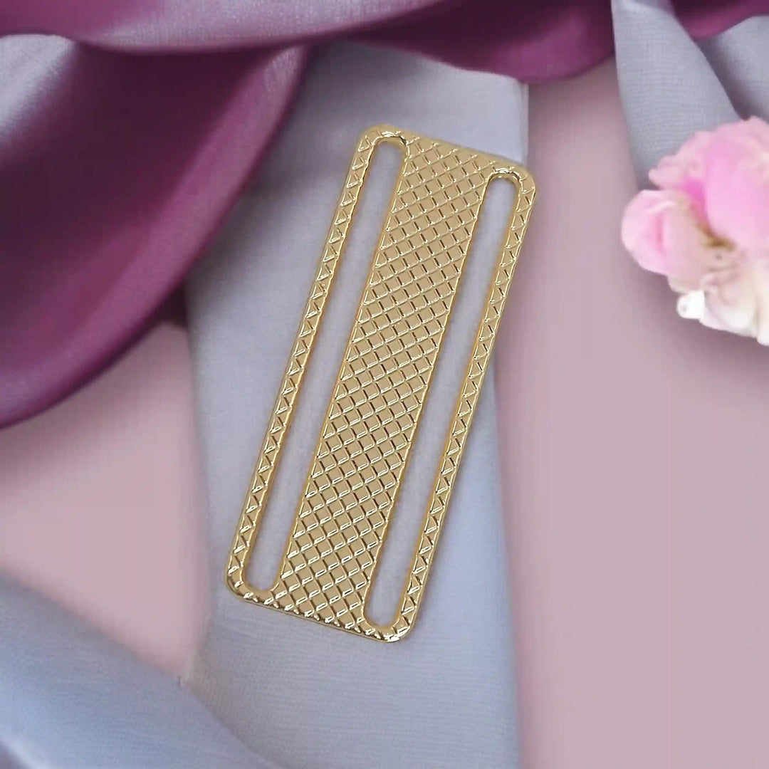 Quilted Texture Buckle