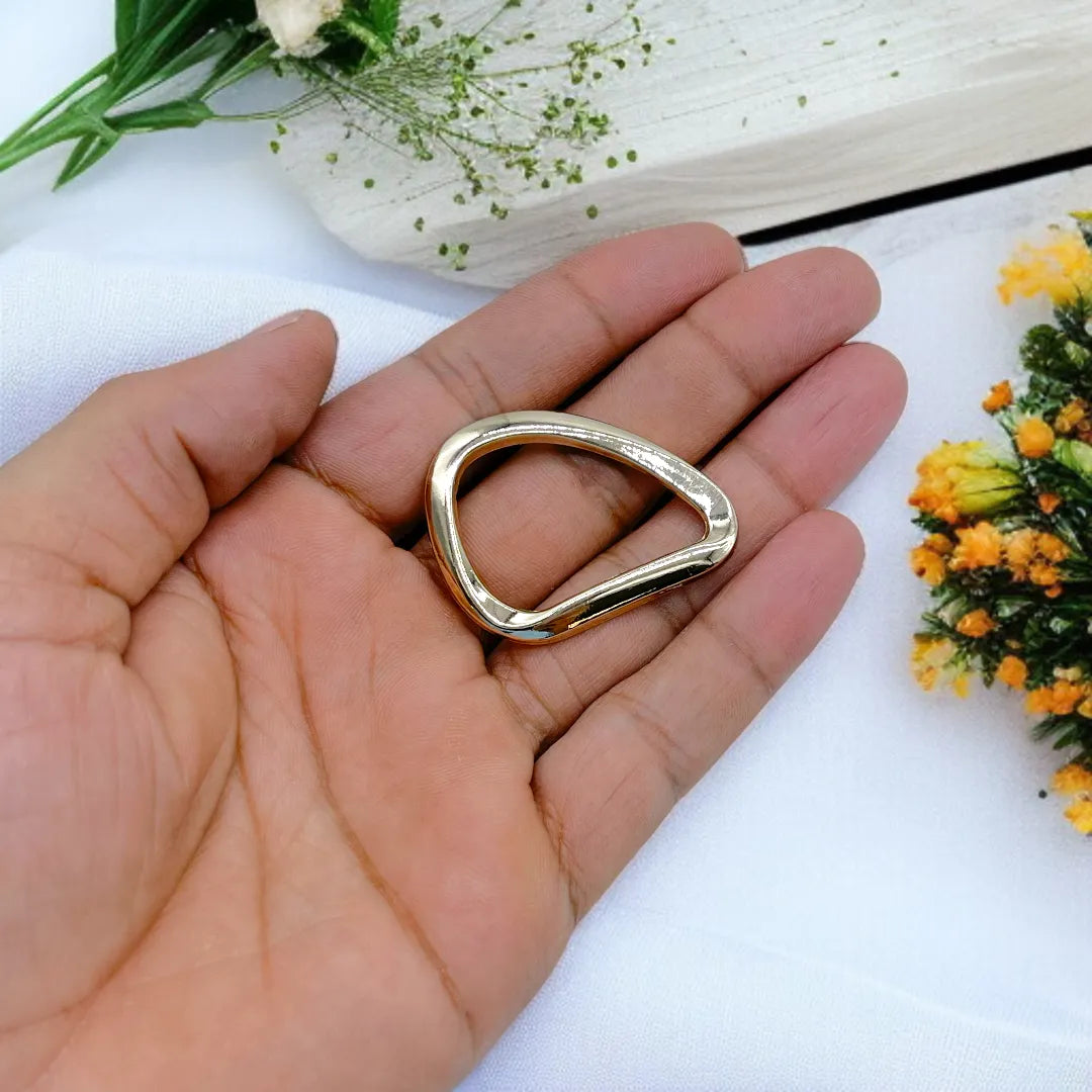 Triangle Ribbon Buckle Modern Triangle Buckle – Ani Accessories