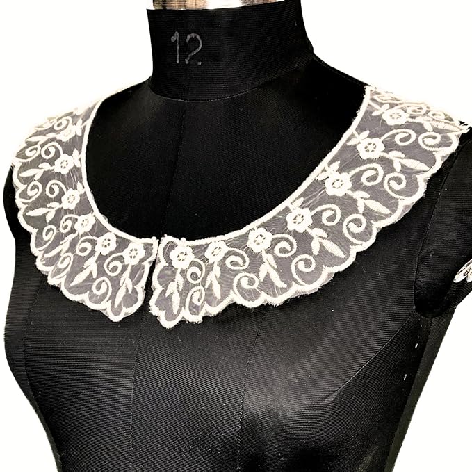 Decorative Round Neckline