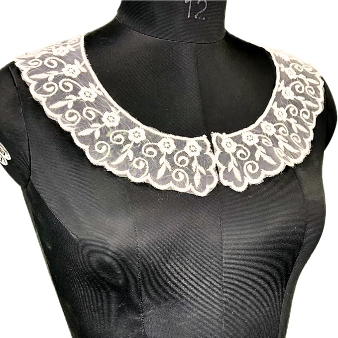 Decorative Round Neckline