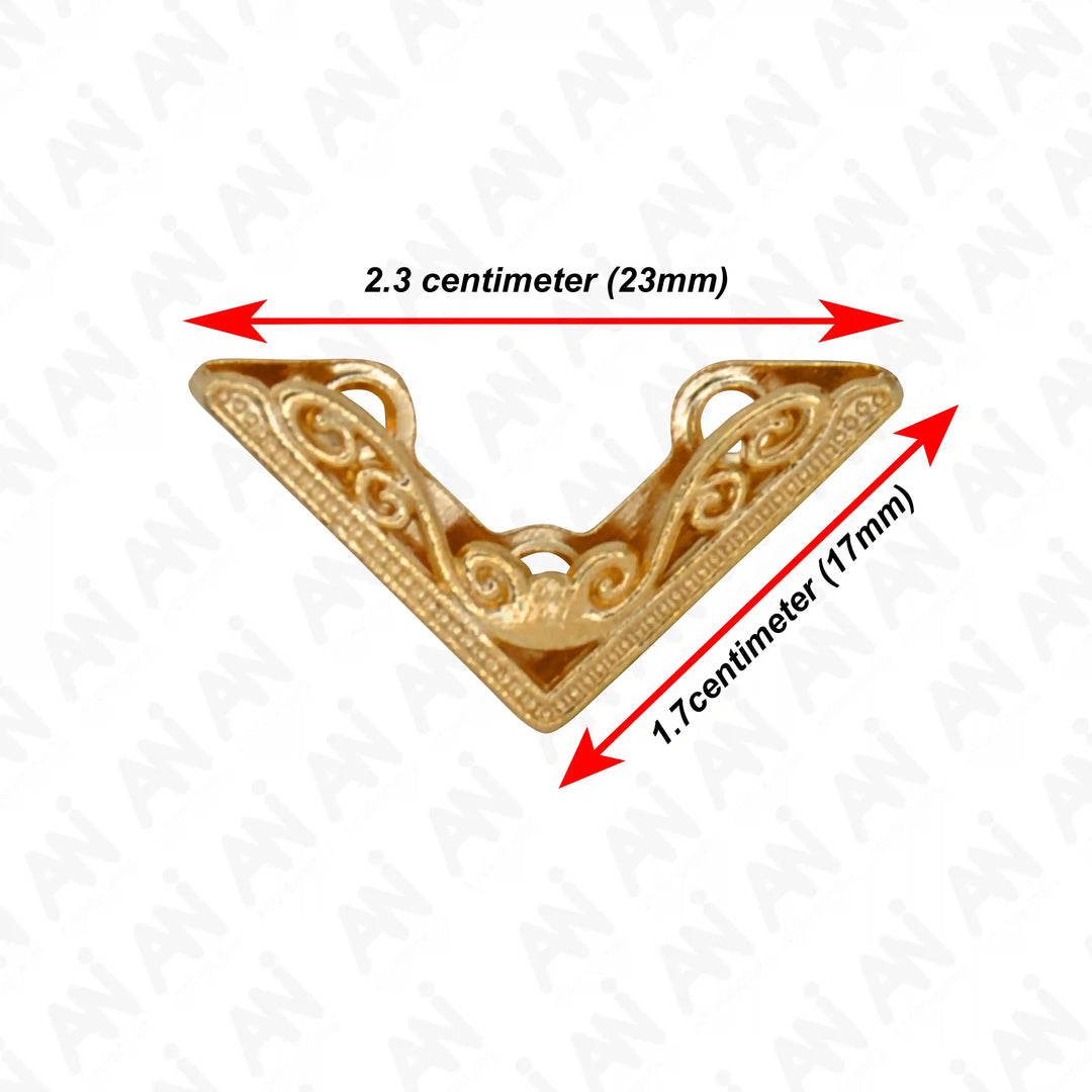 Stylish Golden Elegance Collar Tip