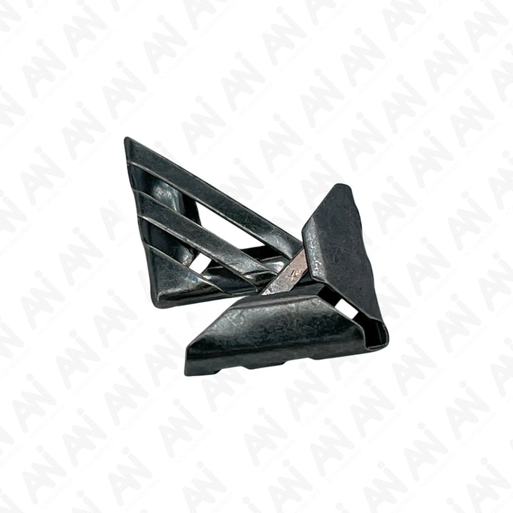 Ani Accessories | Zooming image of front and back image of black Metallic Majesty Collar Tip