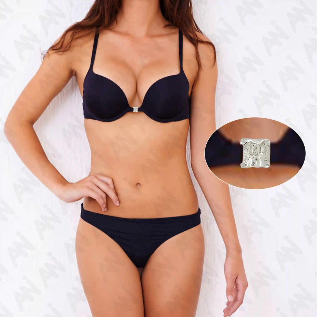 Ani Accessories Hammered Bead Metal Silver Buckle on the model black  bikini in the white background.