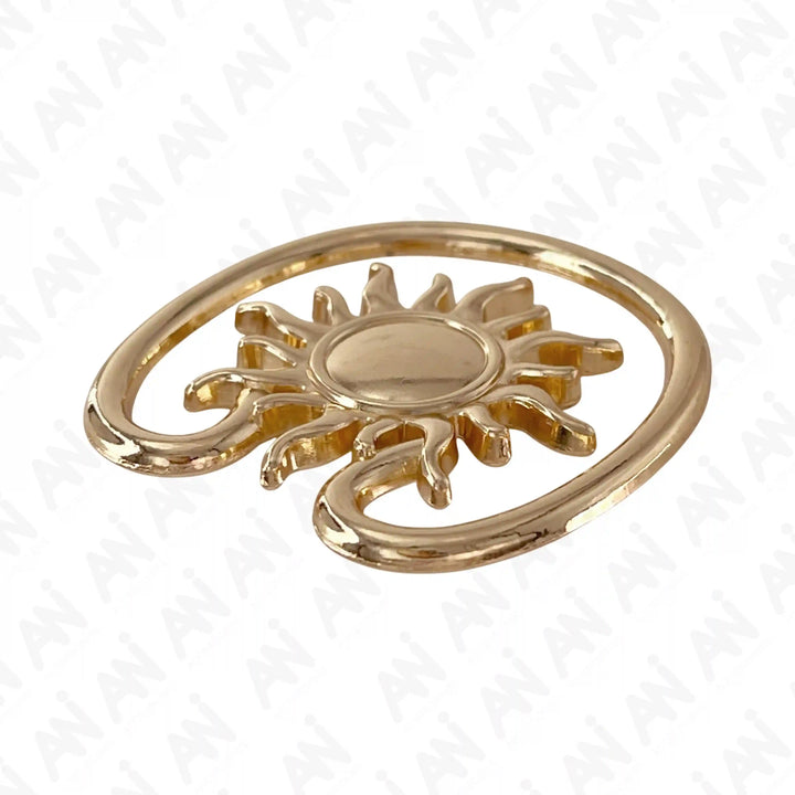 Ani Accessories Sun Spiral Golden metal Buckle on the flat angle toh show the thickness of the buckle in the white background.