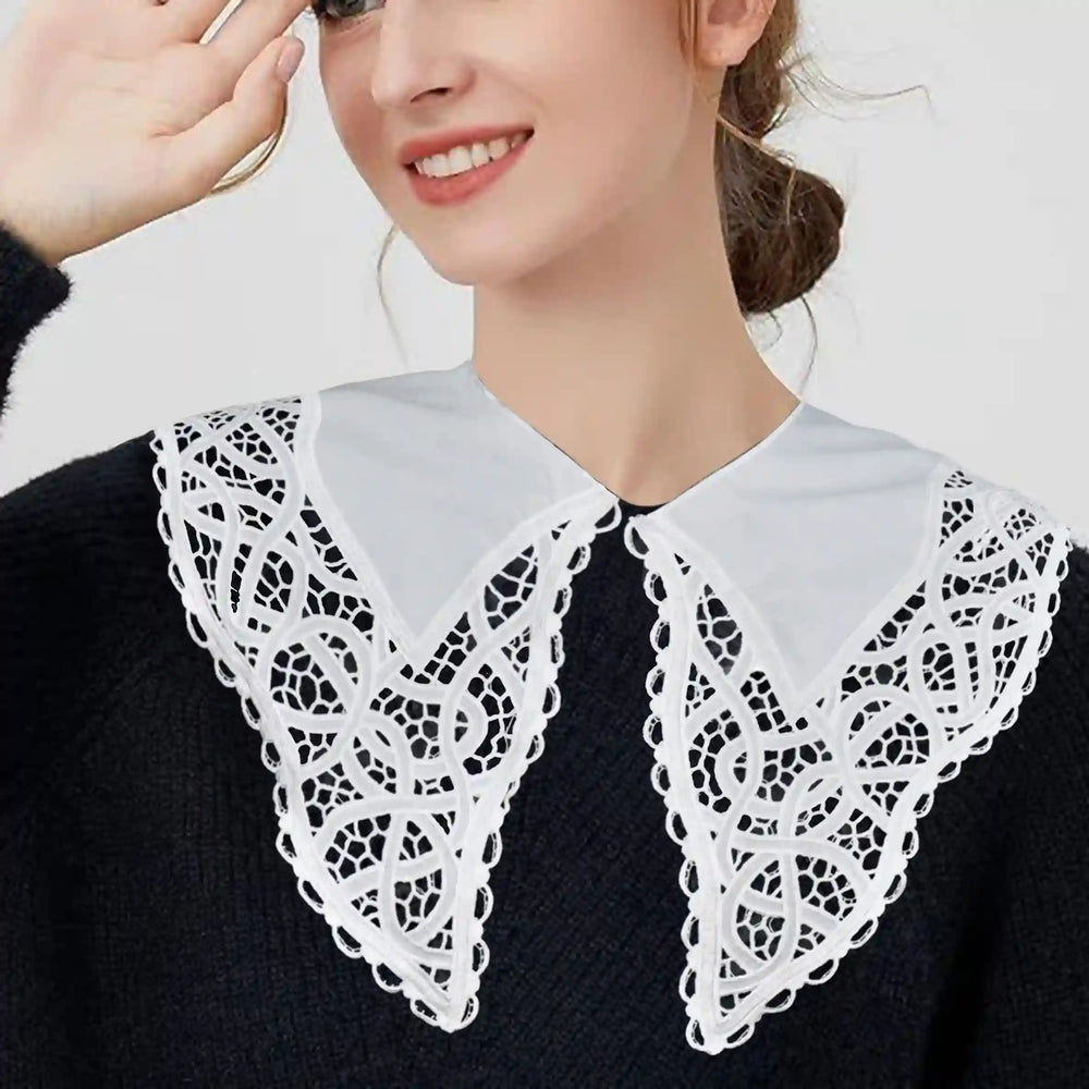 Ani Accessories broderie anglaise style Peter Pan collar for women’s dresses, tops and sewing projects