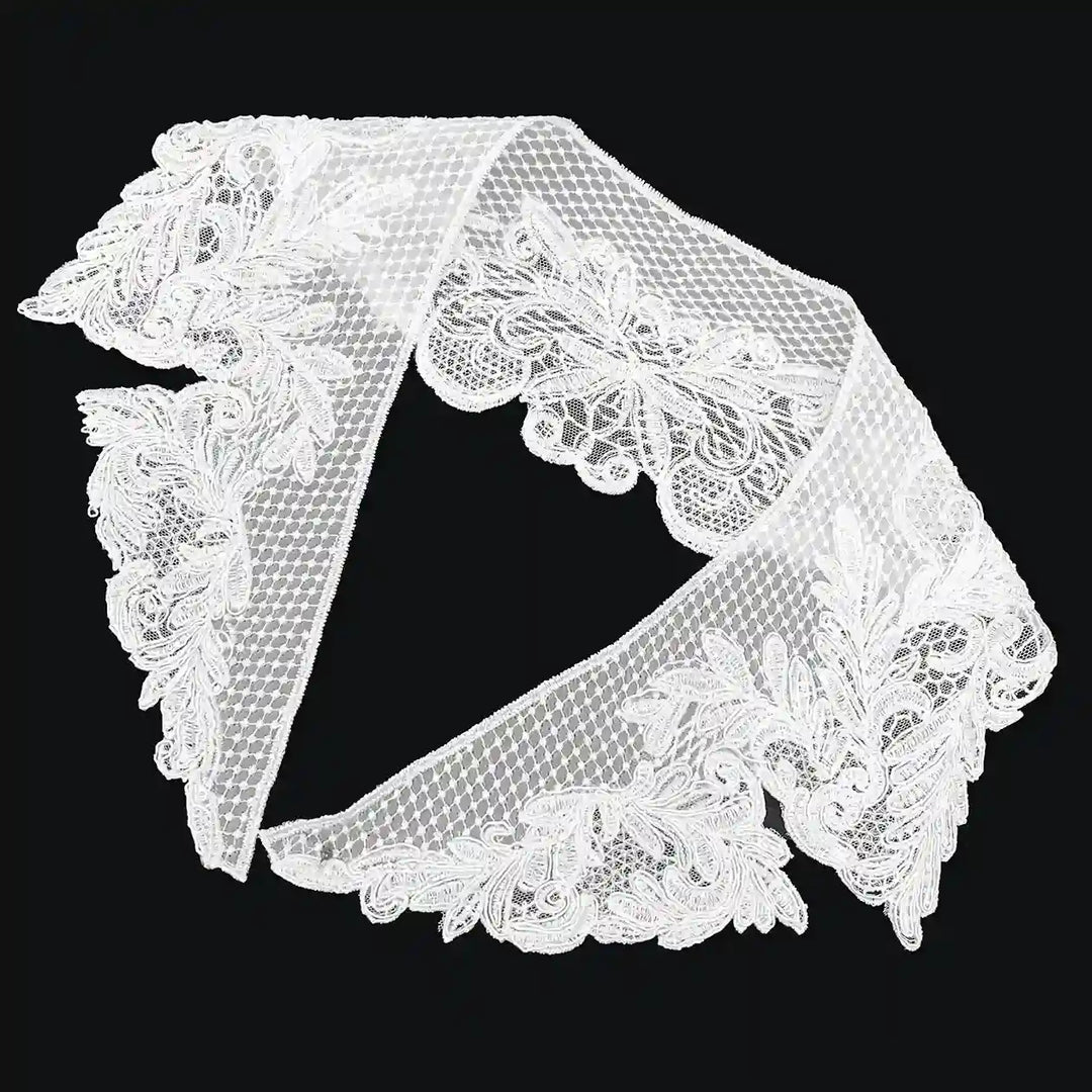 Ani Accessories embroidered floral scalloped Peter Pan collar for classic fashion looks