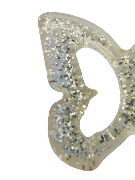 Ani Accessories mini resin glitter butterfly buckle  Zooming corner  image  of the butterfly buckle.