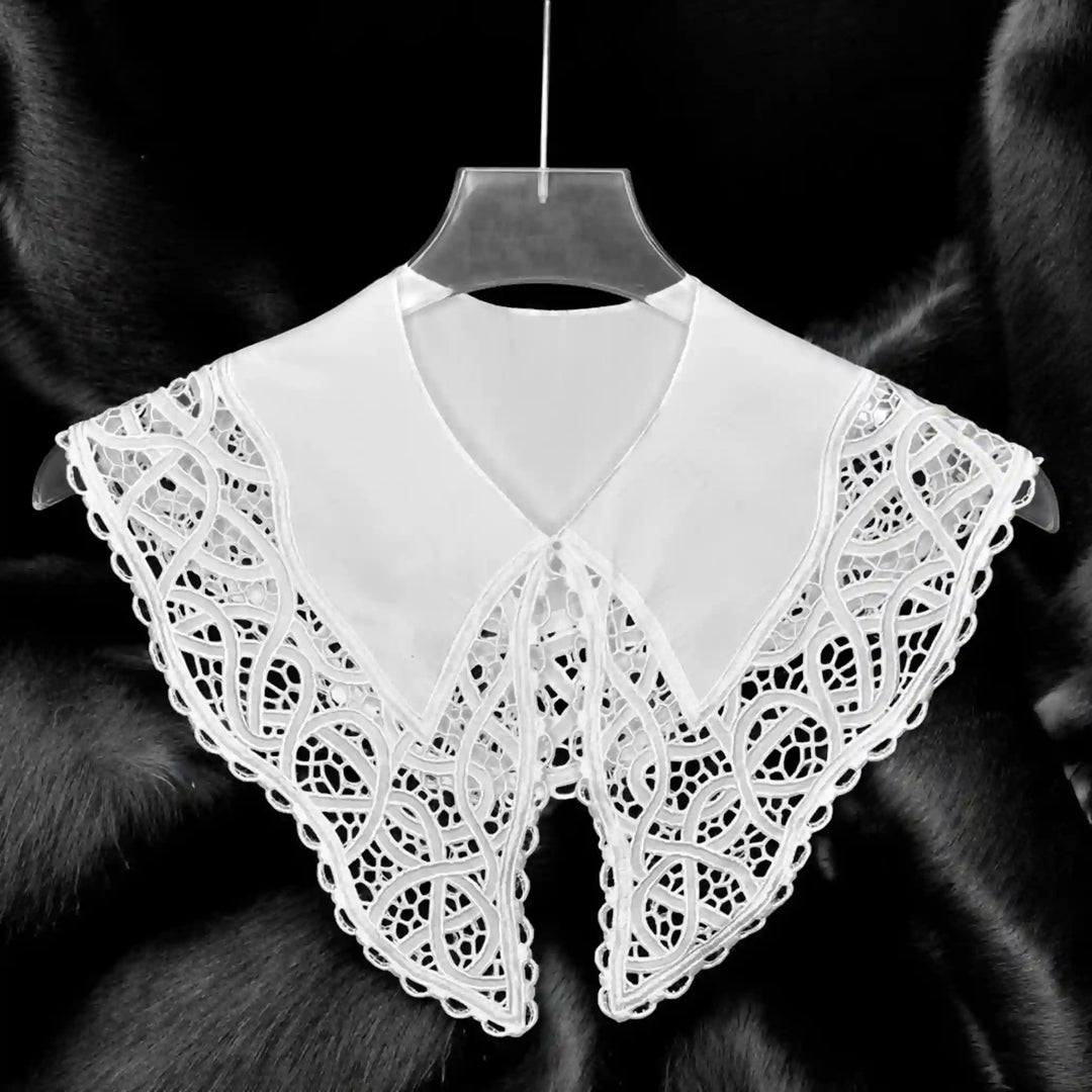 Ani Accessories vintage style broderie anglaise Peter Pan collar for elegant apparel styling