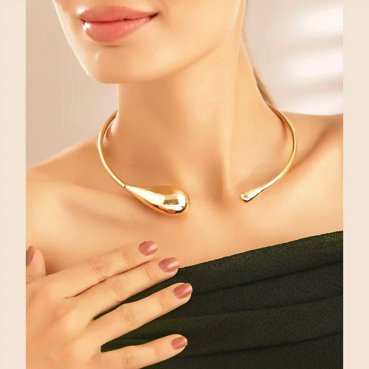 Hasli Choker Necklace – Bold Statement Metal Jewelry for Women