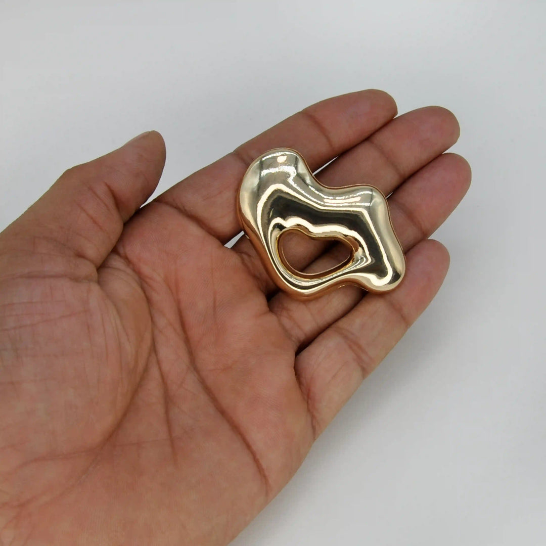 Lips Inspired Metal Brooch