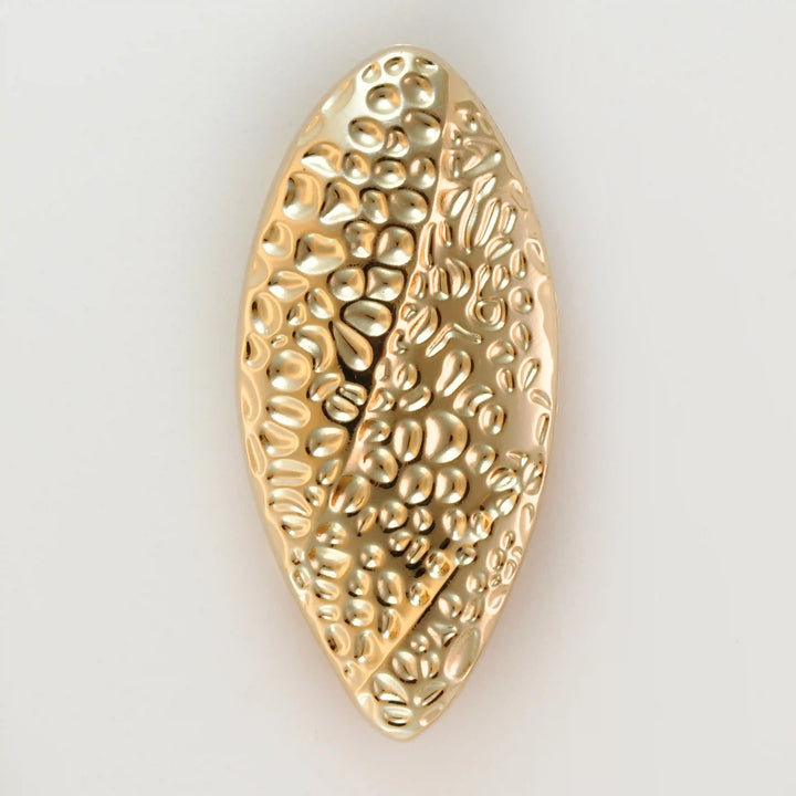 Pebbled Organic Leaf Buckle