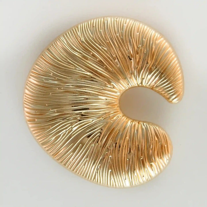 Golden C-shaped Textured Buckle